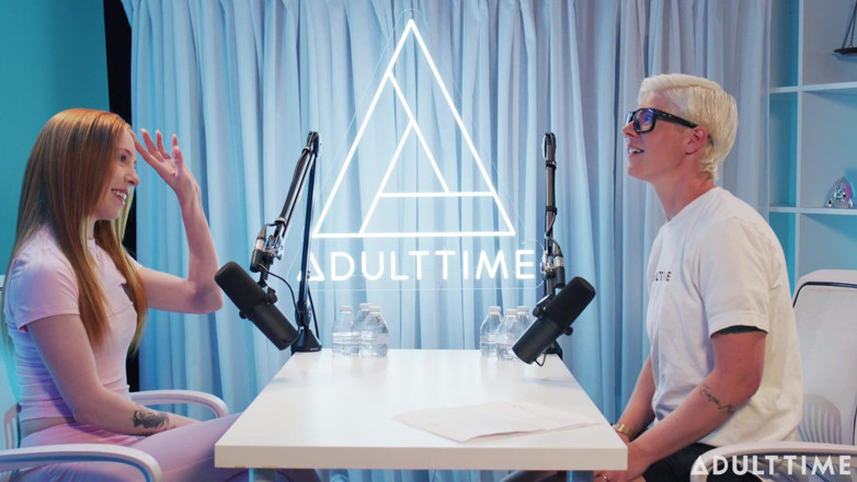 Adult Time Podcast: Madi Collins Lewatywy, Public Bjs, &amp; Chłopak D * ck | Podcast czasu...