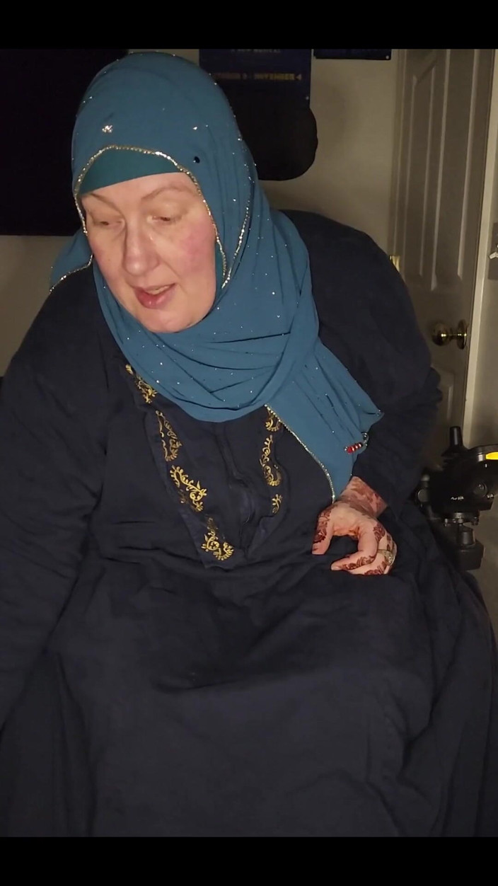 CrippleFreak4U: Ingenting som att packa upp min hijab för natten och...