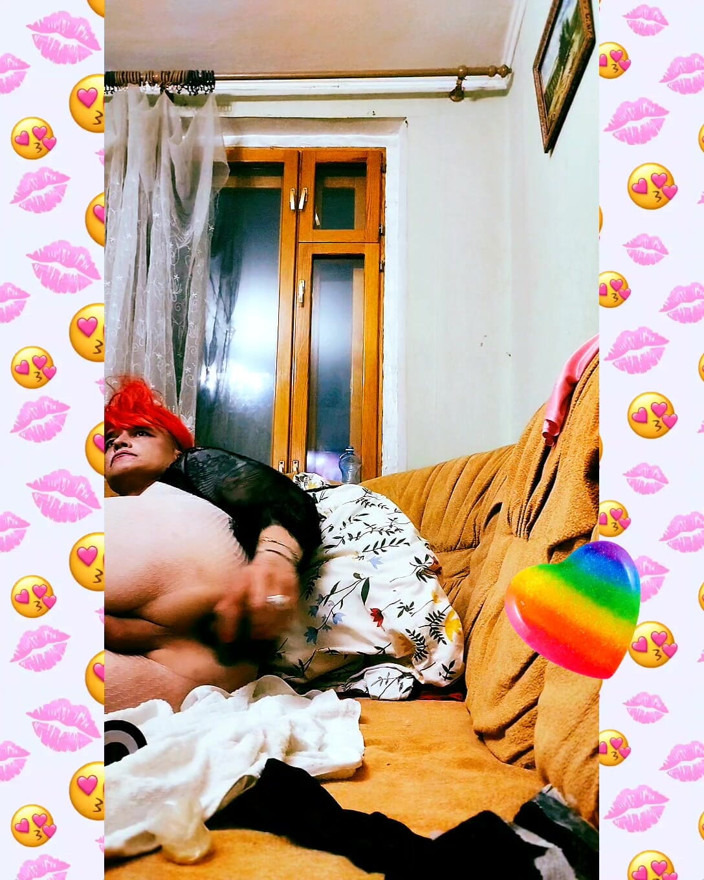 Djini: 딜도를 가지고 노는 지니