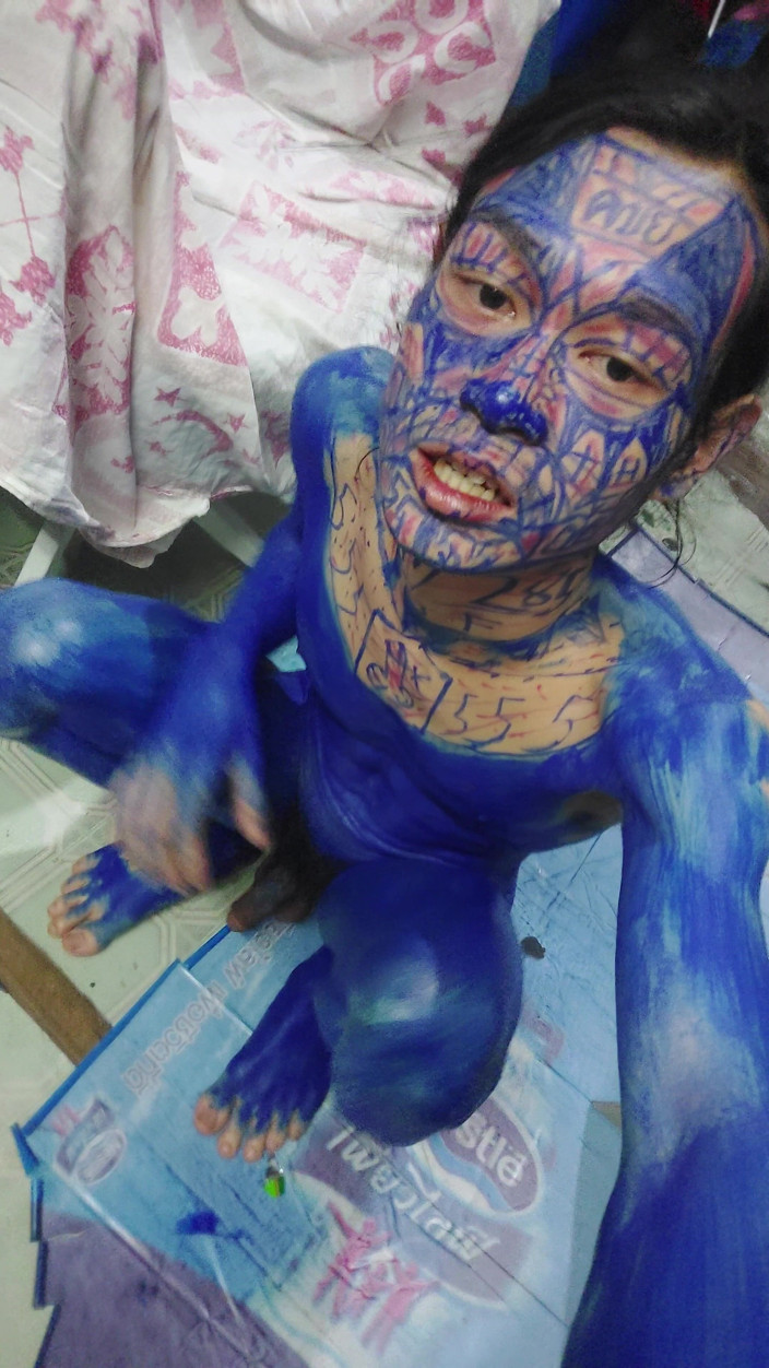 Clown likes to play with colors: 어릿광대 치킨 2
