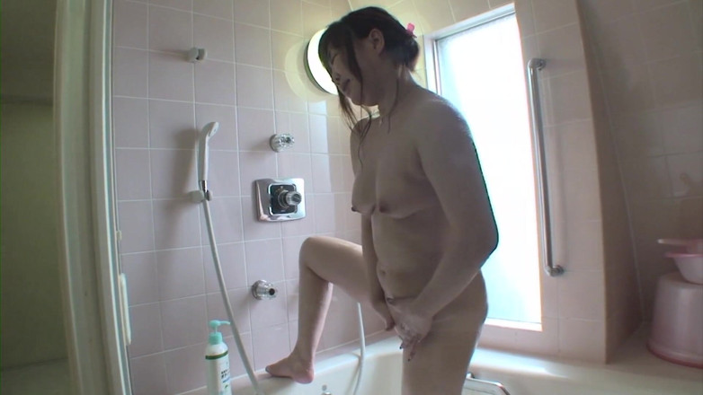Japan Lust: Елегантна японська матуся красуня роздяглася і була пробурена