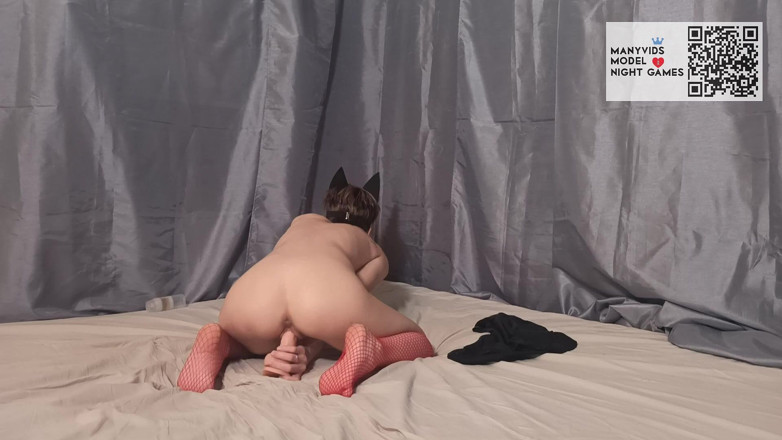 Night Games: Mon gode préféré m'amène à nouveau à l'orgasme