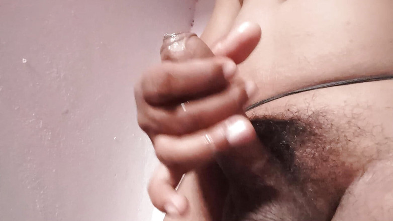 Roham: Roham Kumars sexy video, sperma dat uit de penis komt