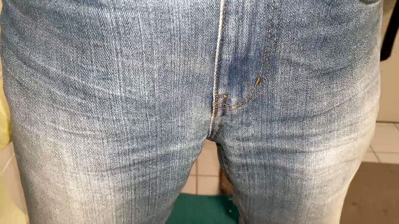 Wichskumpel: Kleiner vorhautschwanz pisst