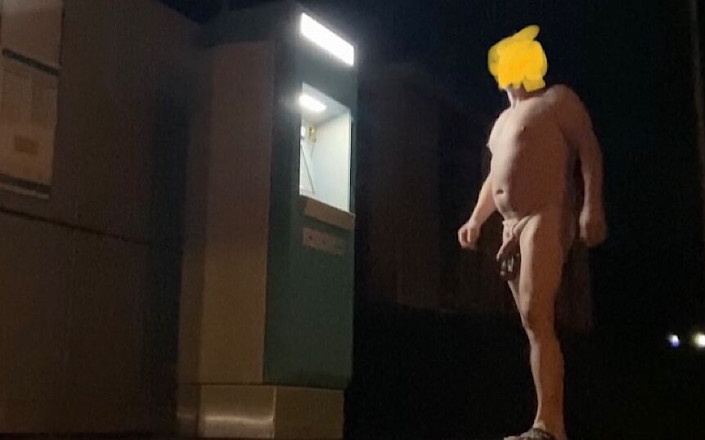 No limit cbt slave: Caminhada nua nas estações de trem