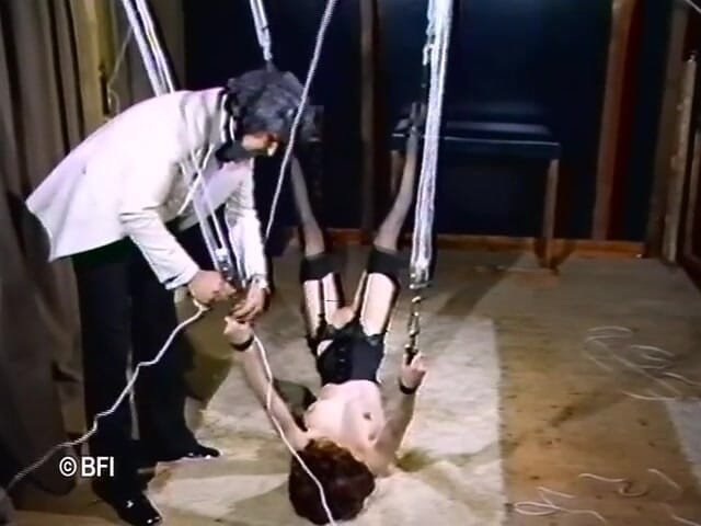 Hardcore slave sex: Dominująca akcja dla biednej laski