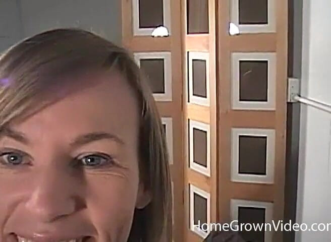 Homegrown Wives: Cody gibt Dusty einen blowjob