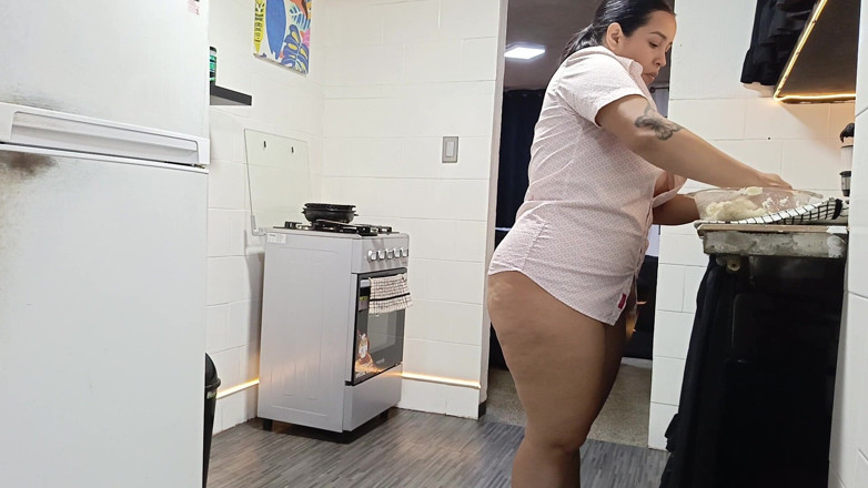 SugarPose: Stephanie mostra seus peitos e bunda