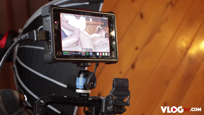 Spizoo: Massage hämmerndes interview, BTS mit Aidra Fox