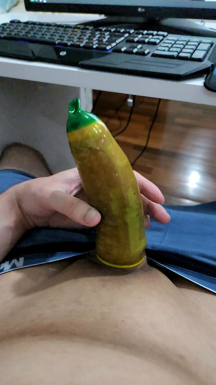 Lkdick8: रंगीन कंडोम स्लो मोशन।