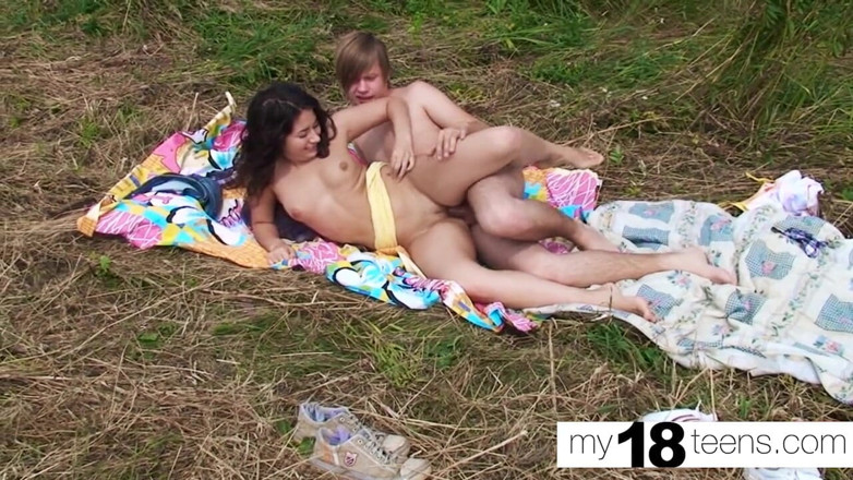 My 18 Teens: Babe suck and hard sex closeup outside