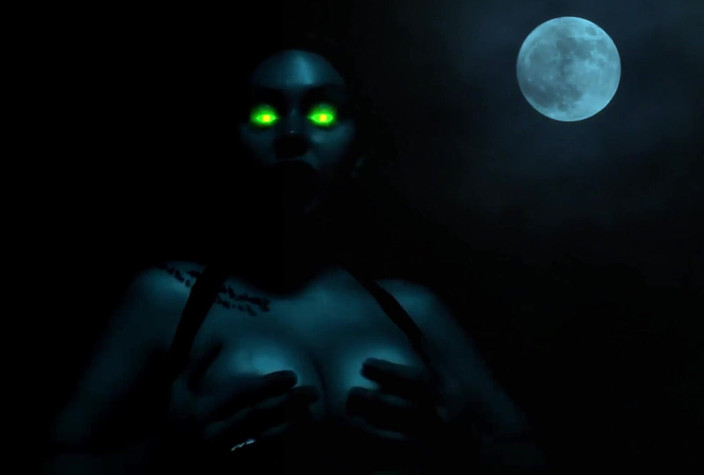 Goddess Misha Goldy: Reprogrammation de machine à gooner ! Il suffit de se branler et...