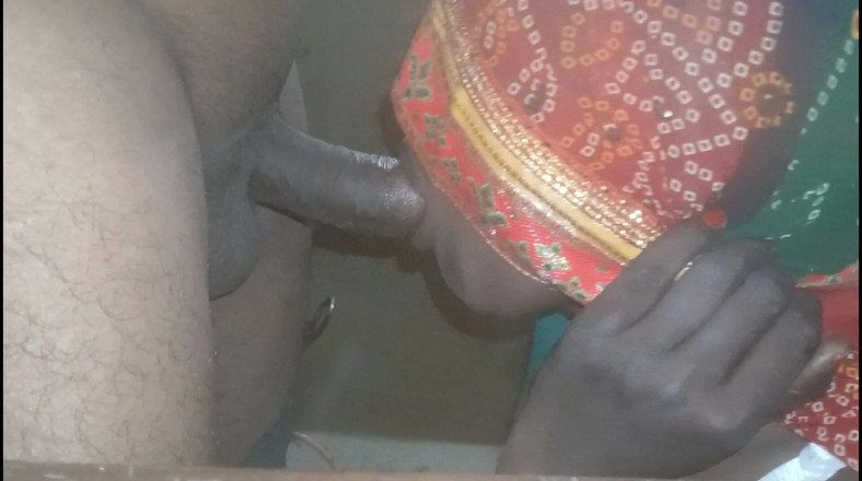Kajal ki chut: Amiga da irmã fodida em sua casa