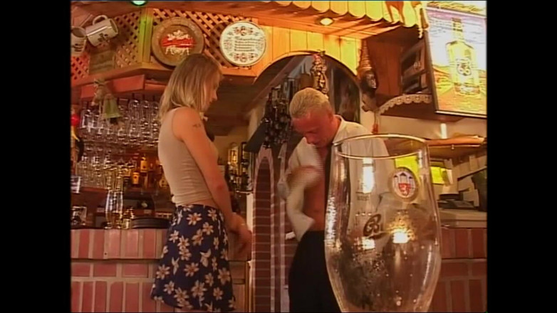 Muschi movie official: La bella bionda sexy si sente come una chiavata nel...