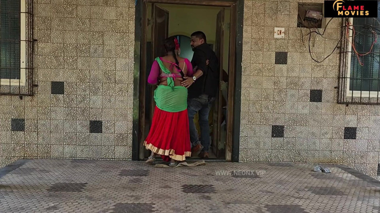 DesiHeat Studio: Desi Sabjiwali Bhabhi Desi Sex Nesestříhaný