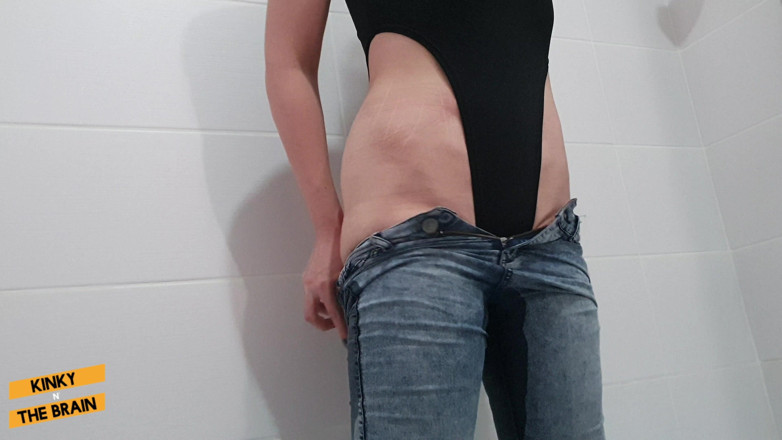 Kinky N the Brain: Mouillage de mon jean - version colorée