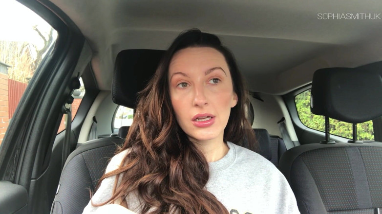 SophiaSmithUK: Lycklig fru lyckligt liv del4 cuck-böjer mig över