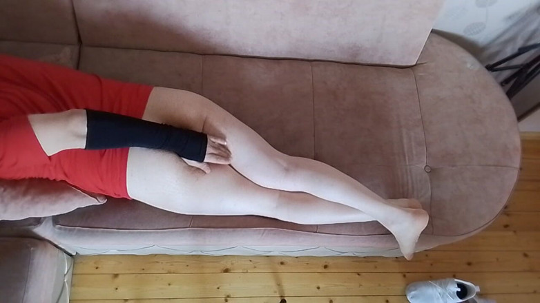 Kitty_Cross: Làn da mịn màng và những suy nghĩ tội lỗi