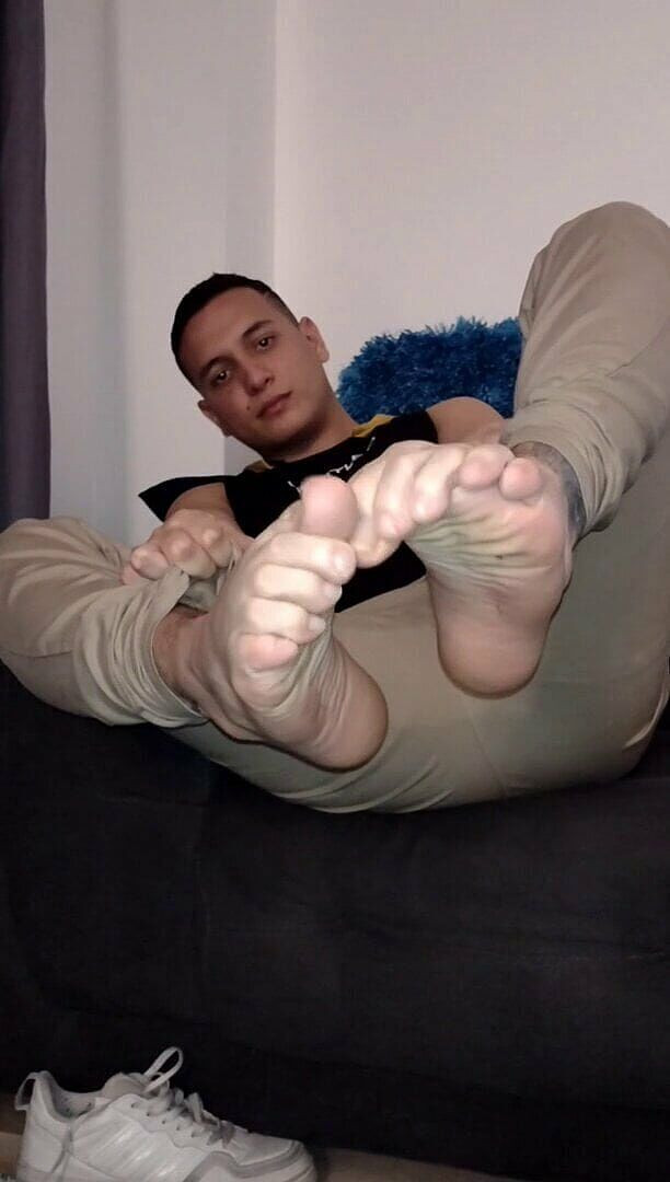 Tomas Styl: Latino schwarze socken teil 2.