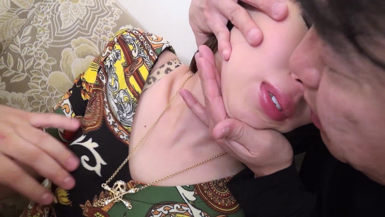 Caribbeancom: Beauty teen gets creampie in her hairy cunt