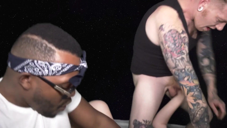 Nerds Of Porn: Alien XXX: En hårdhänt gruppsex parodi