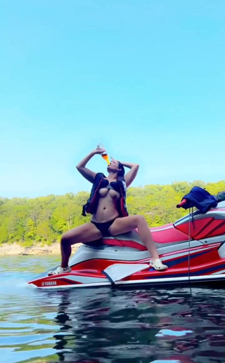 ItsMmmegan: Harus memotong awal video ini untuk membuatnya sesuai tetapi Anda...