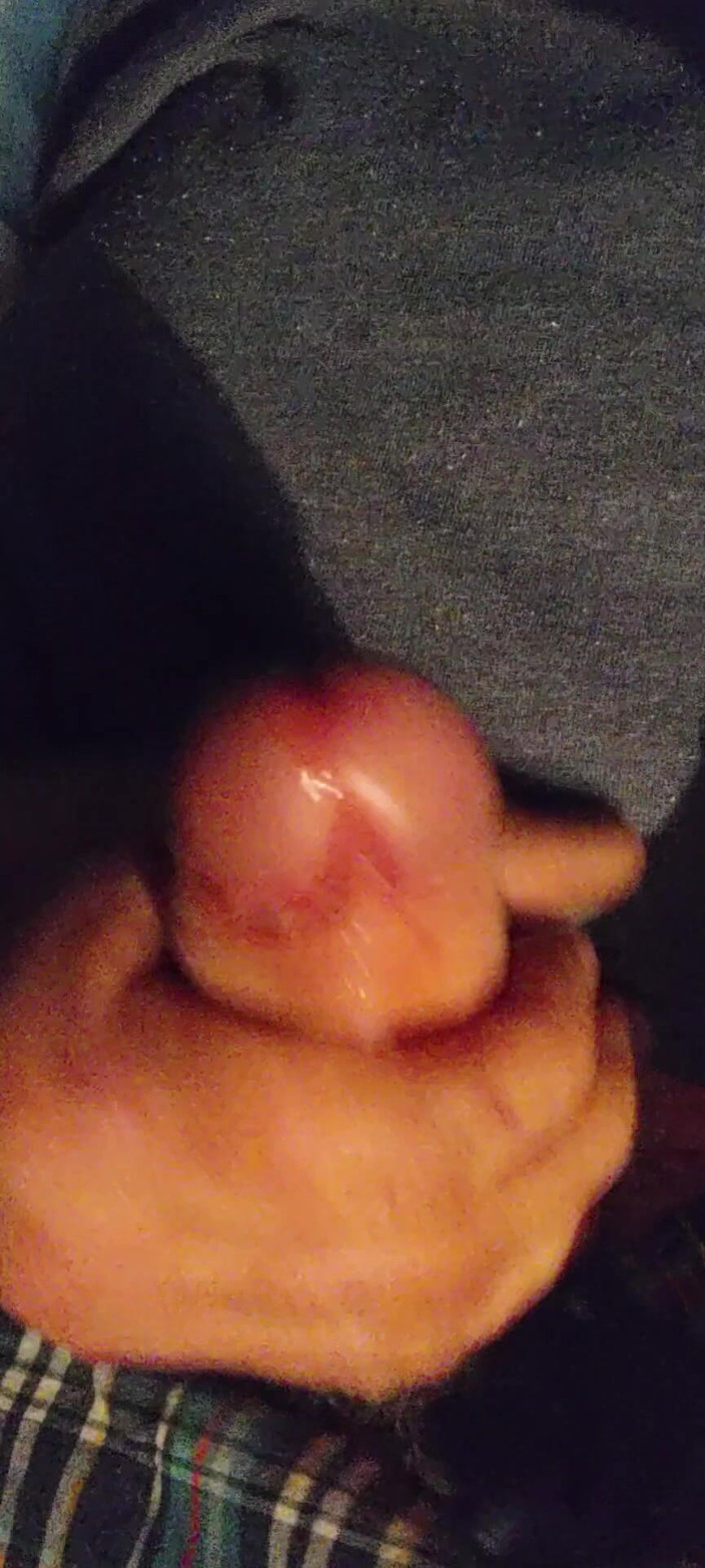 Incredible Dick: Amateur Close up Jerking off Big Cock and Cumshot