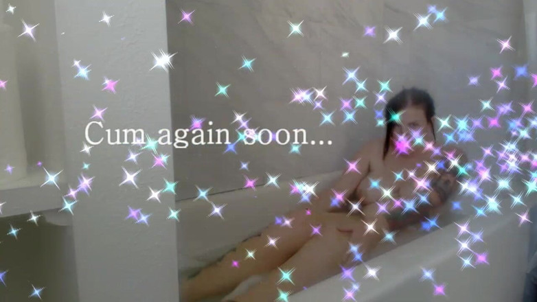 Kelly Payne: JOi amning bubbelbad