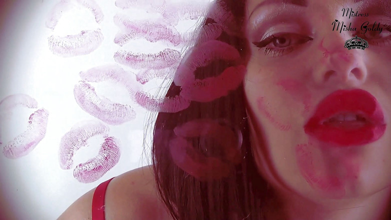 Goddess Misha Goldy: Sinnliche rote küsse