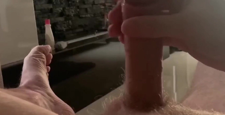 Dirty Talking Guy: Burlas hasta que erupción para ti