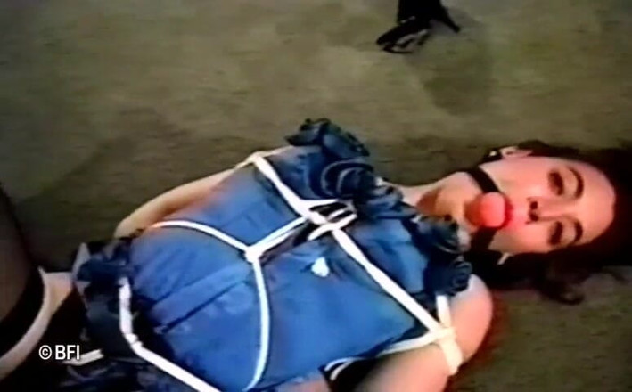 Art of Bondage: Nach bondage fragen