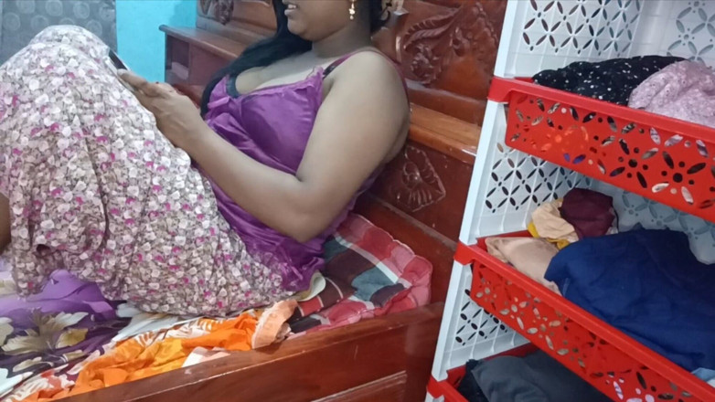Skakoi: Indiana menina falando com bf sexos reais