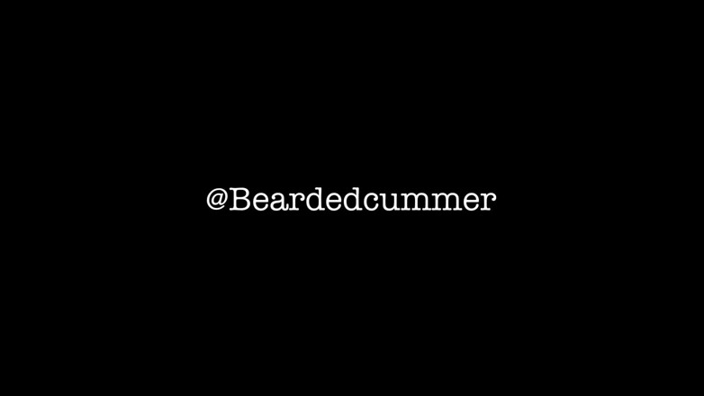 Beardedcummer: Tata długo sikał podczas przerwy na lunch