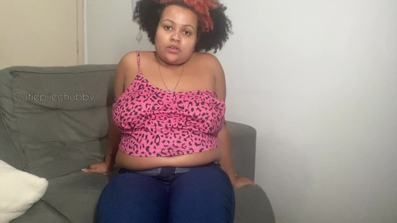 Cutiepiie Chubby: Madrastra pedos para hacer que el hijastro se corra