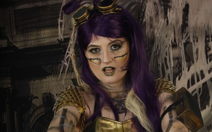 Bravo Models Media: 361 Lena Purple Wig d'abord notre guerrière