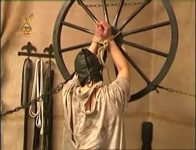 House of lords and mistresses in the spanking zone: Peck và lông vũ