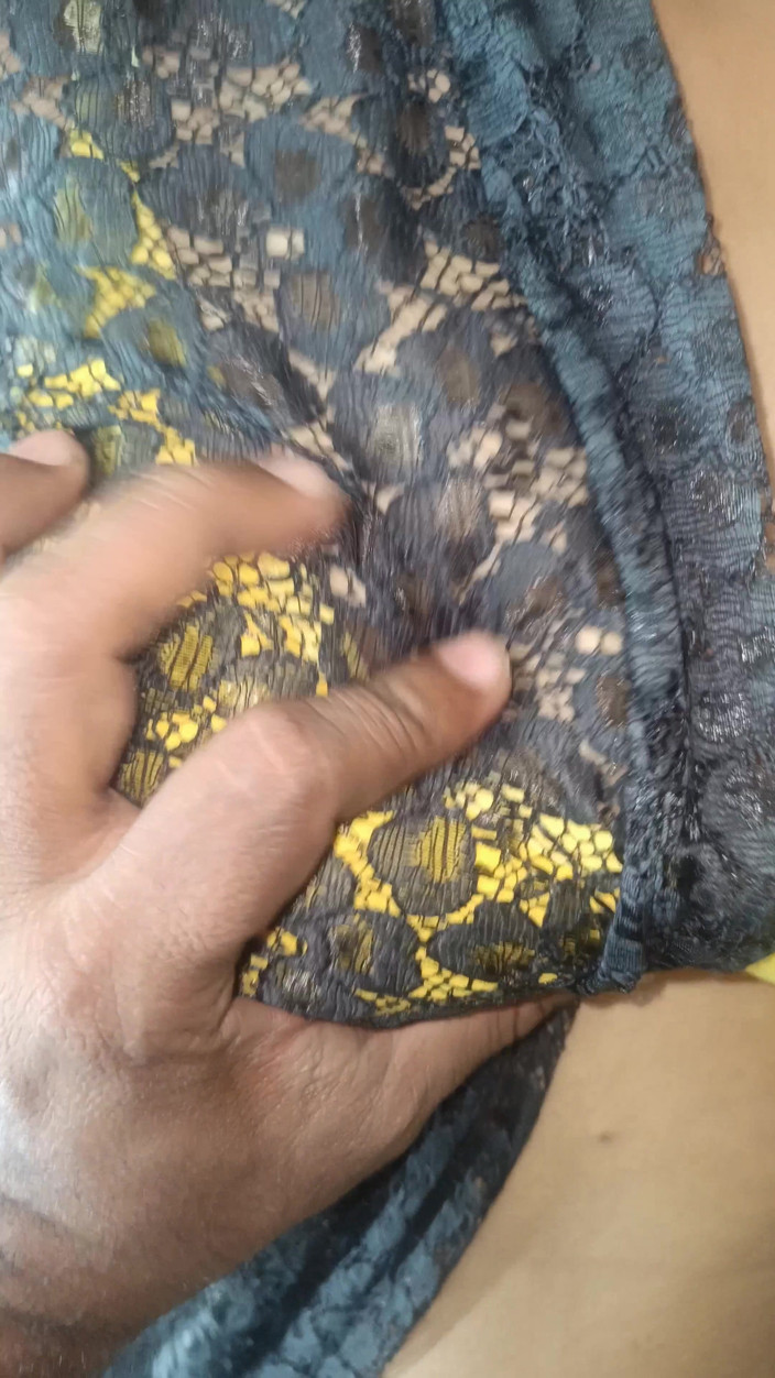 Inba: Robe transparente couleur noire