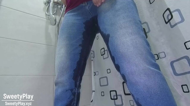 SweetyPlay: Seluar jeans basah kencing