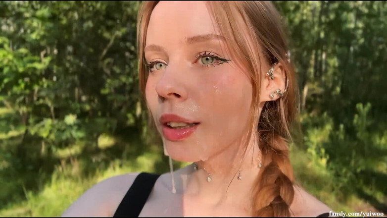 Yuiwoo: Meilleure pipe dans la forêt par une blonde aux yeux...