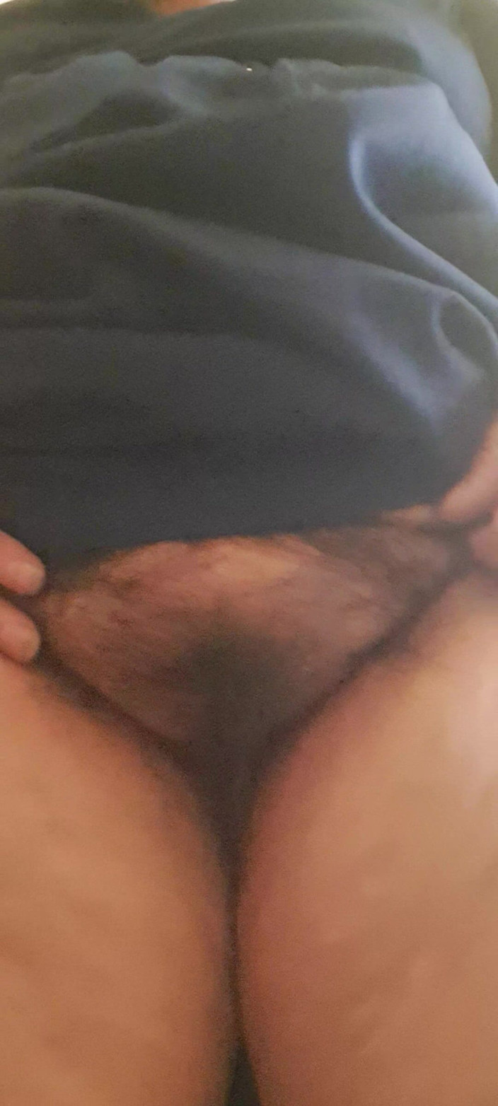 Mommy big hairy pussy: Ibu tiri memprovokasi hal lain
