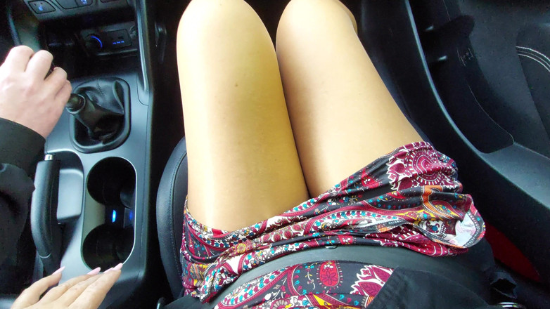 Step Mommy: Il tassista mi complimenta al mattino e gli piacciono i...