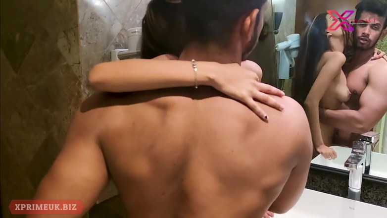 Creative Pervert: Hardcore-sex mit meiner stiefschwester im badezimmer