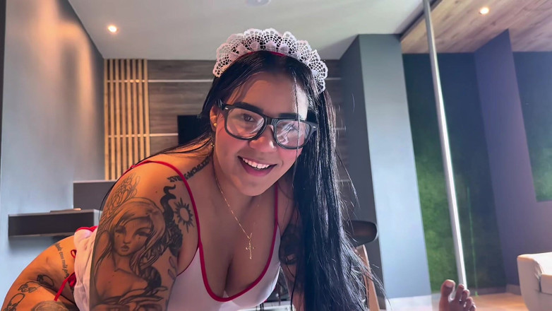 AlejandraGarciax: 콜롬비아 간호사가 큰 엉덩이로 환자를 개선하다