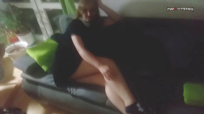 Fuck n Fetish: Menina soluça