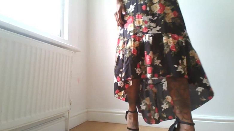 BabeXX69XX Asian MILF: Інструкція з дрочки &amp; одягнені жінки, голі чоловіки з мілфою