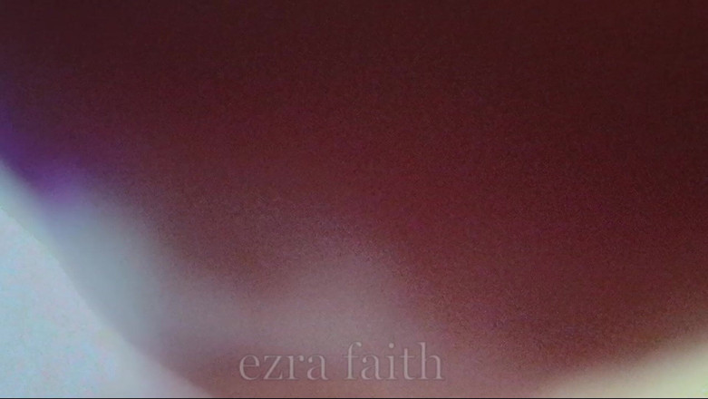 Ezra Faith: भूखे दिग्गजों के मुंह के अंदर