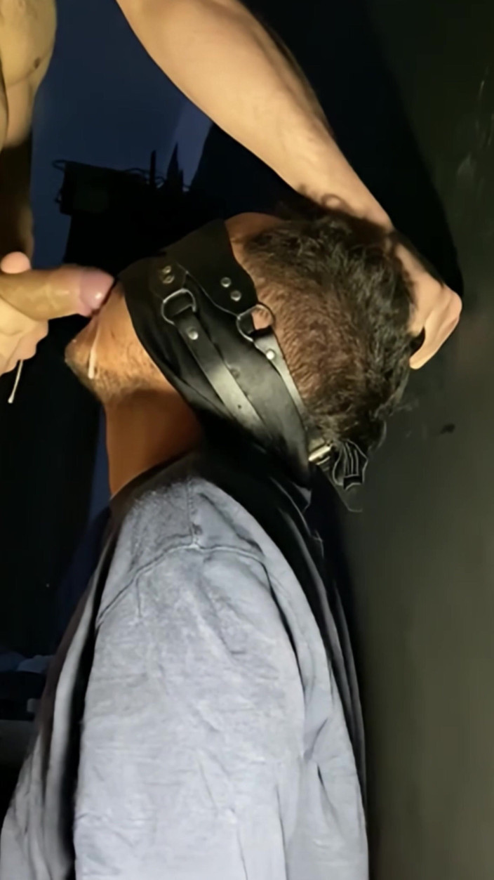 Danmel X: Après Avoir Utilisé Sa Gorge, J’ai Laissé Son Visage Couvert...