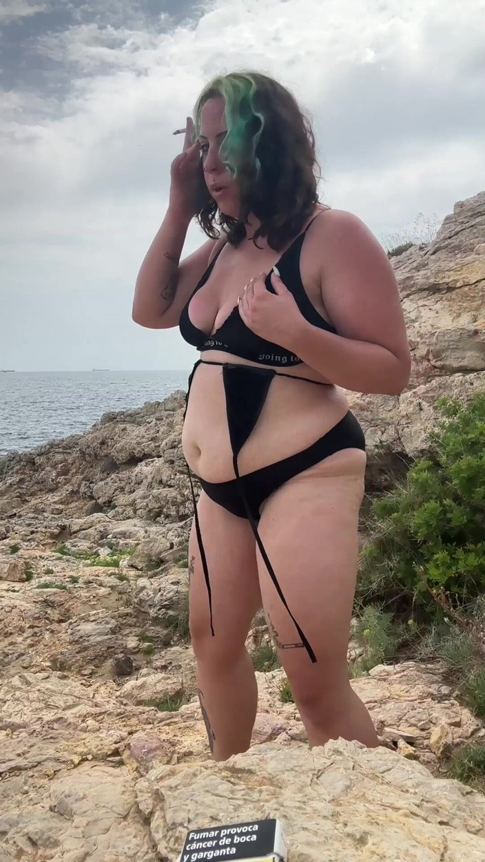 Goddess Kinx: Cambiándome a mi bikini