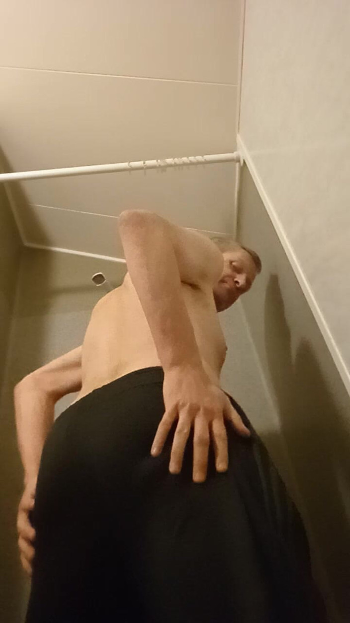 NicoMulticum1: Delicioasă nico fierbinte striptease și joacă cu pula până la gemete,...