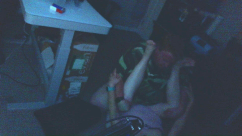 Horny Ginger: İri güzel kadın anal yalıyor, amcığı dölleniyor ve sonra tekrar...
